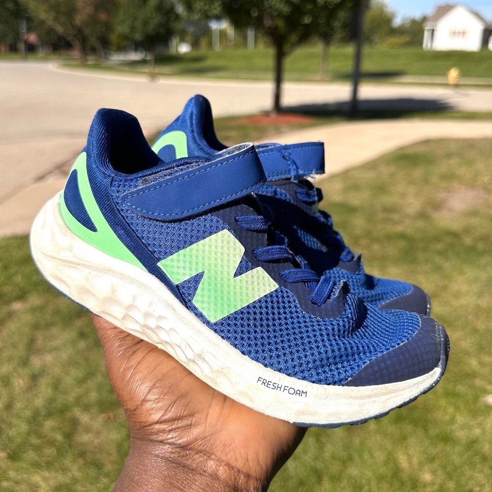 New Balance Fresh Foam Arishi Little Kids Sneakers Size 1 Blue